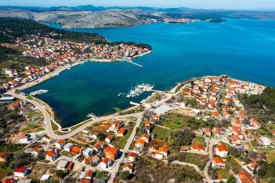 Appartamento Arija Bilice Esterno foto