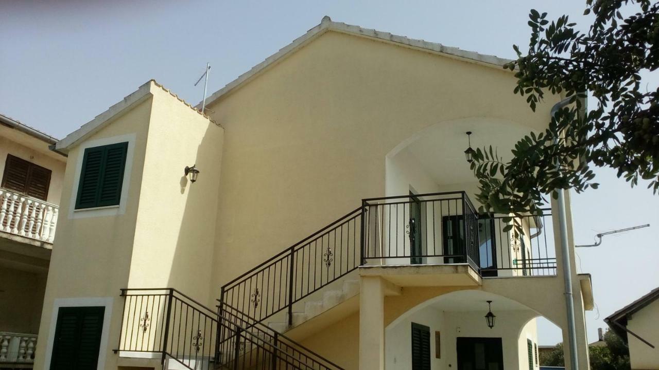 Appartamento Arija Bilice Esterno foto