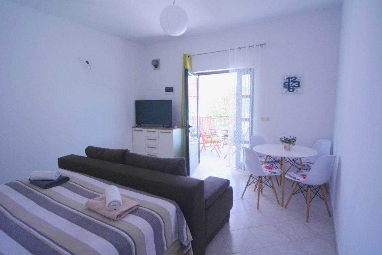 Appartamento Arija Bilice Esterno foto